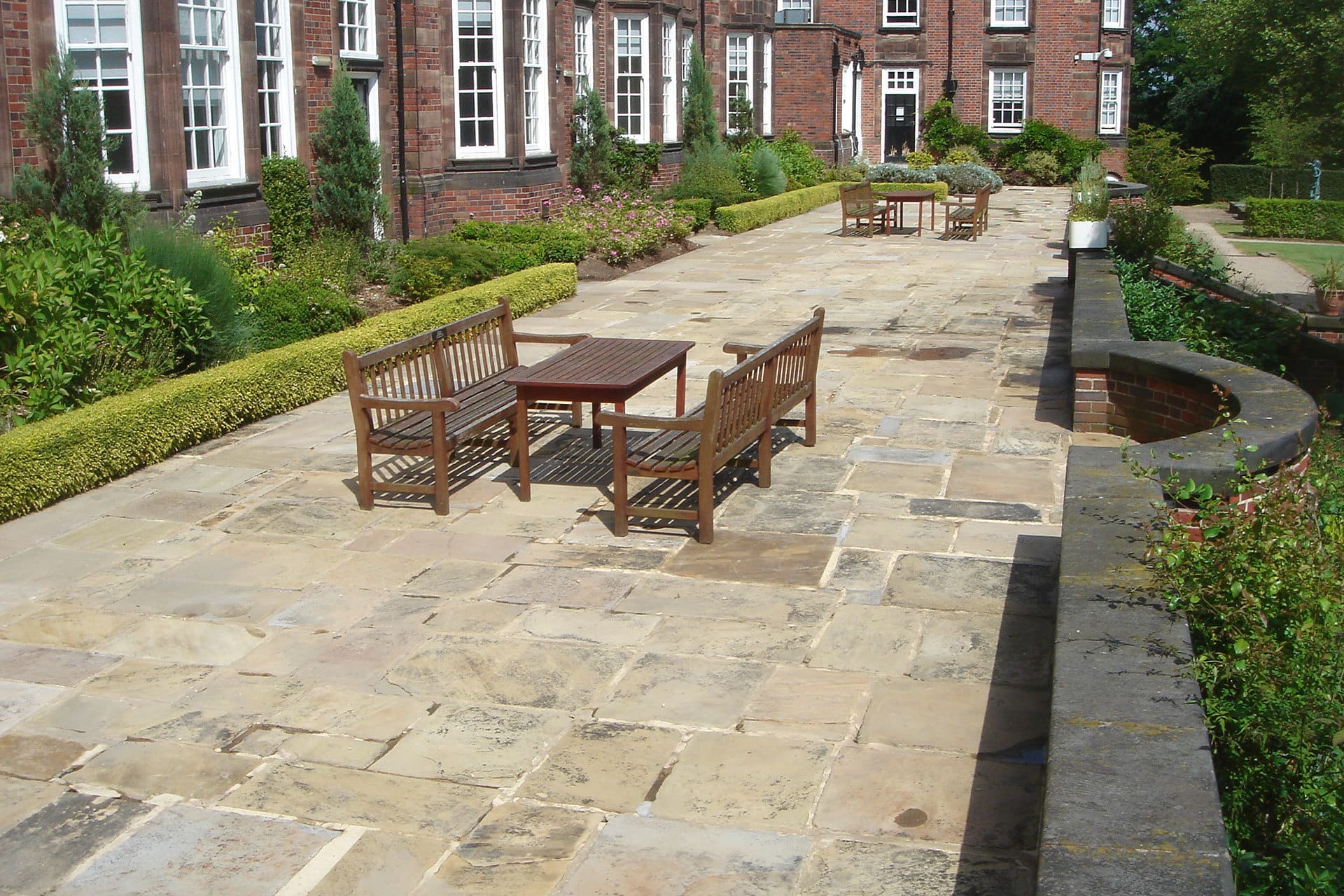 Exterior Paving Cleaning - Pressure Washing